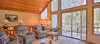 Sunriver Home w/ Hot Tub & 8 Sharc Passes
