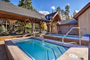 Interior - Walk to Lifts! 'snowdogs' Breck Condo w/ Fireplace (Breckenridge)