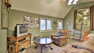 Apartment (0 Bedroom) | Interior