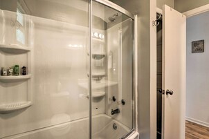 Cottage (2 Bedrooms) | Interior