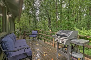 Cottage (2 Bedrooms) | Interior - Peaceful Pisgah Forest Cottage w/ Fire Pit! (Pisgah Forest)