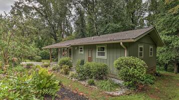 Cottage (2 Bedrooms) | Interior