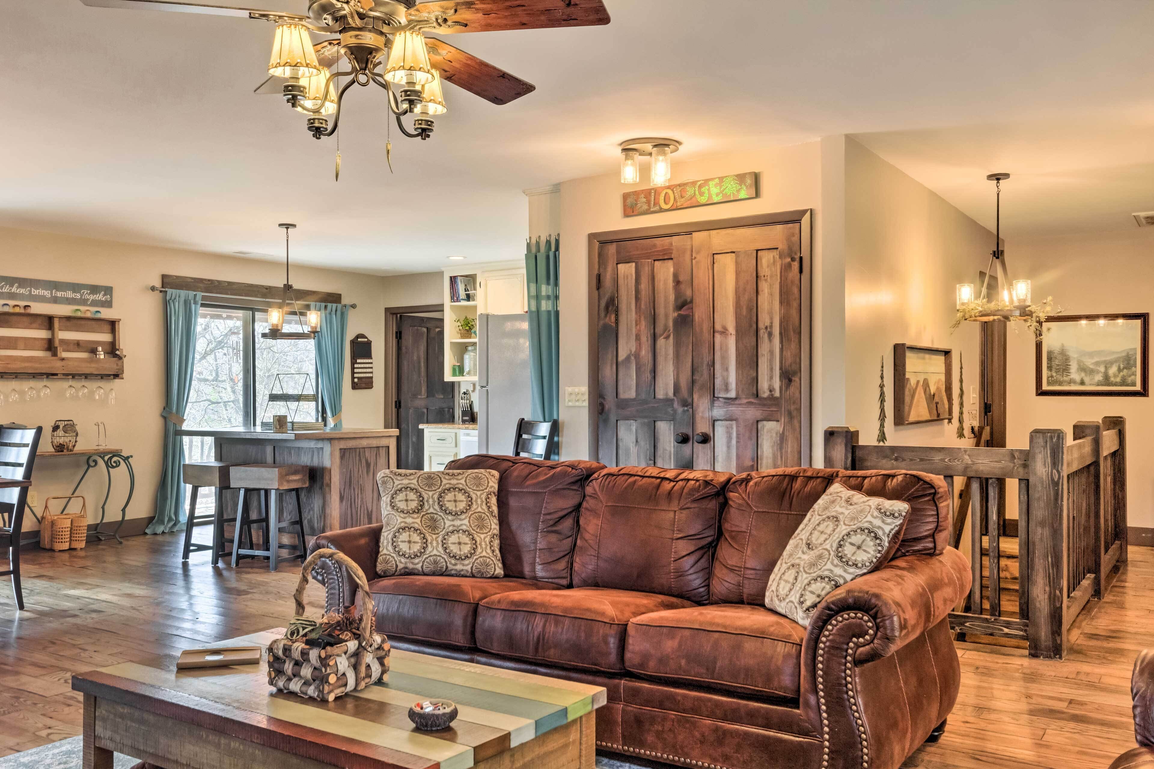 House (4 Bedrooms) | Interior