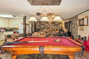 House (4 Bedrooms) | Interior - 'joshuas Lodge' w/ Hot Tub + Mountain Views! (Franklin)