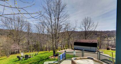 Hot Tub, Fire Pit + Views: Balsam Grove Getaway