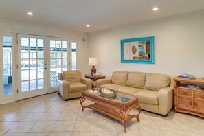 House (4 Bedrooms) | Interior - Beach Retreat in Jacksonville: Pet/family-friendly (Jacksonville Beach)
