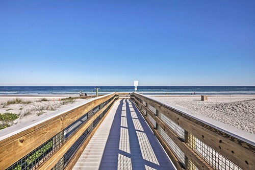 Beach Retreat in Jacksonville: Pet/family-friendly