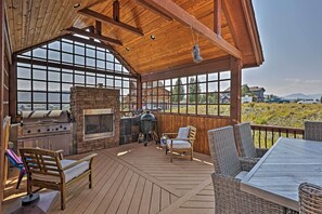 House (4 Bedrooms) | Interior - Golf, Ski & Hike: Luxe Group Getaway in Granby! (Granby)