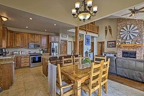 منزل (4 Bedrooms) | المنشأة من الداخل