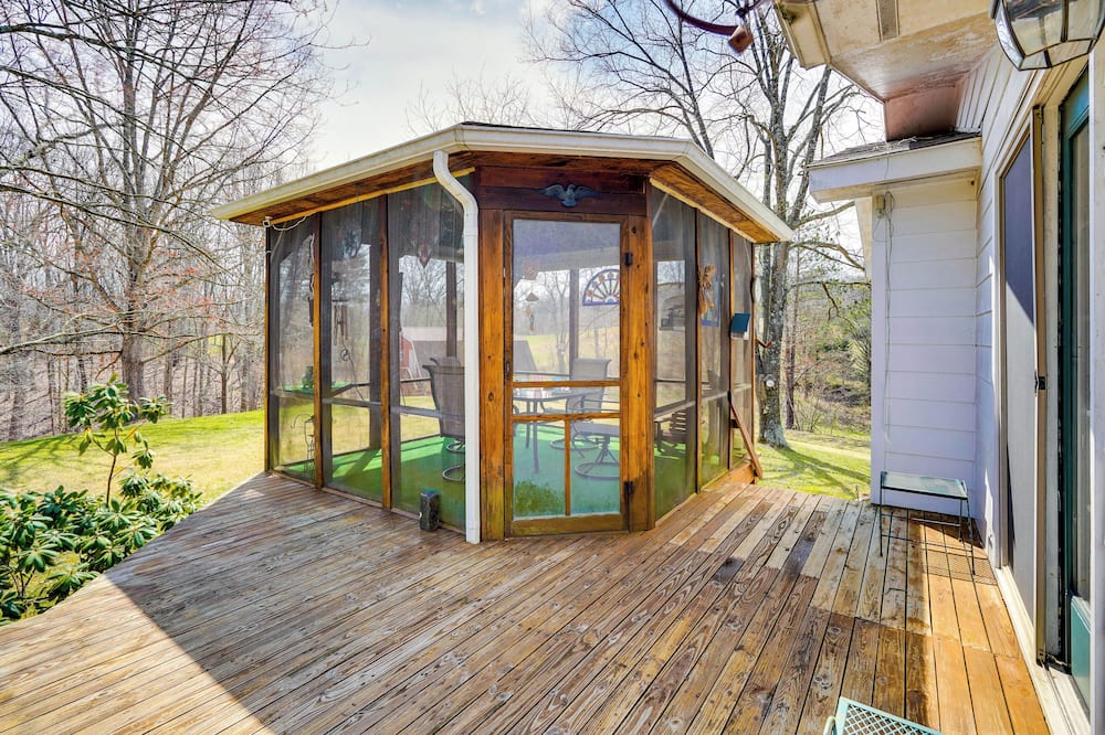 Athens Vacation Rental - 6 Mi to Ohio University! - Vinton Township, OH