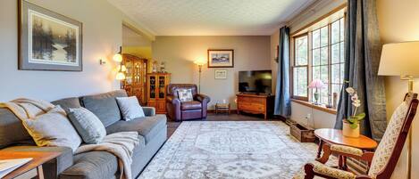 House (4 Bedrooms) | Front of property