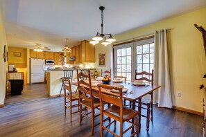 House (4 Bedrooms) | Interior