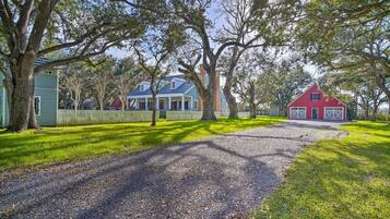 ุงูู
ูุดุฃุฉ ู
ู ุงูุฏุงุฎู