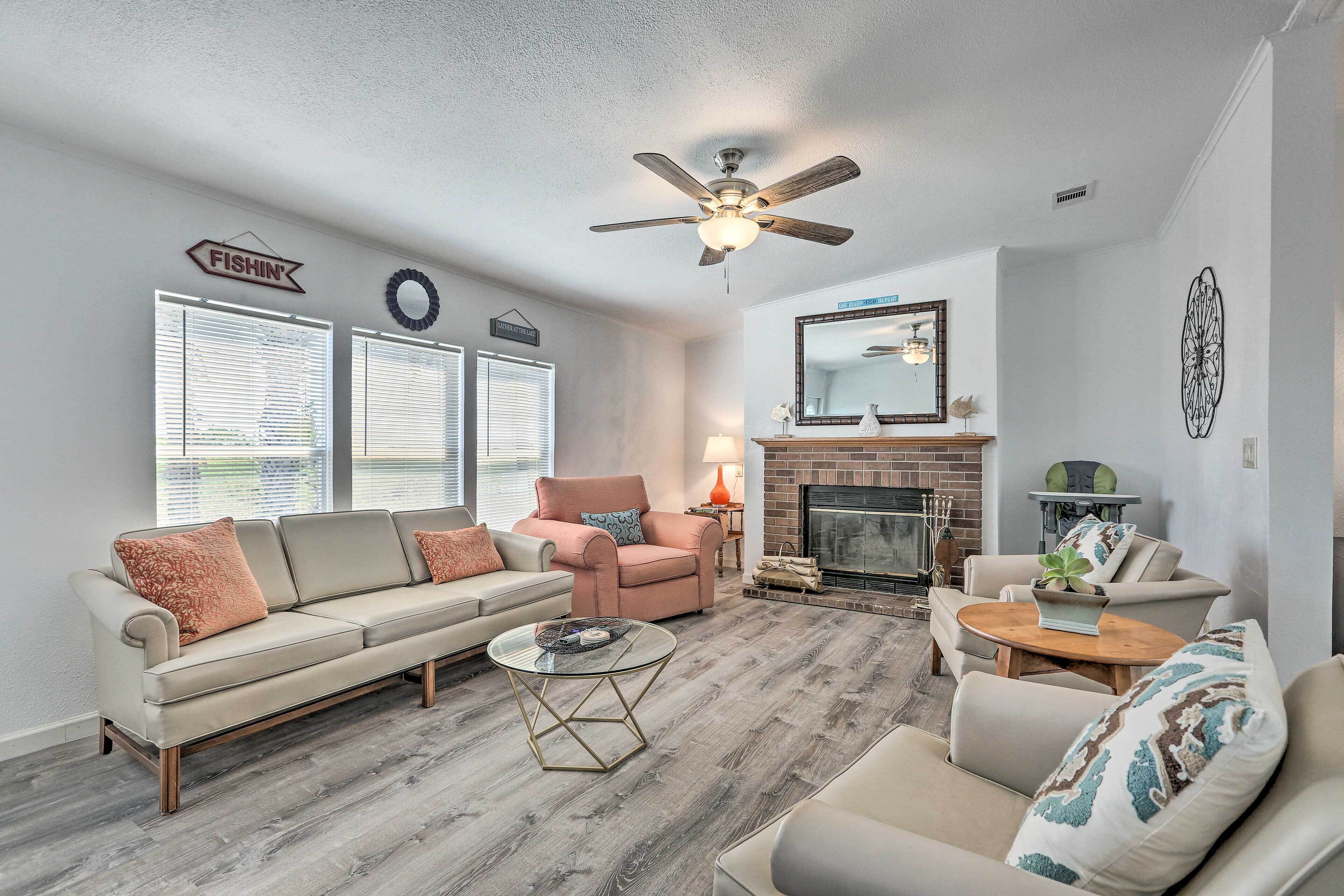 House (3 Bedrooms) | Interior