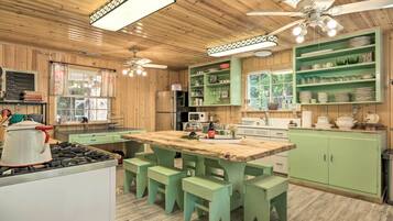 單棟房屋 (2 Bedrooms) | 內部