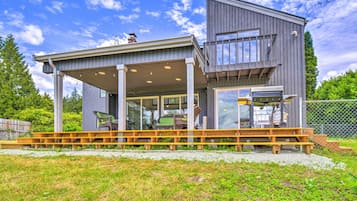 House (3 Bedrooms) | Terrace/patio