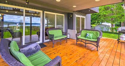 Stunning Hood Canal Getaway w/ Private Deck!
