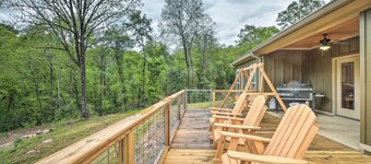 Tallassee Creekside Cabin w/ Forest Views!