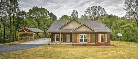 House (3 Bedrooms) | Front of property