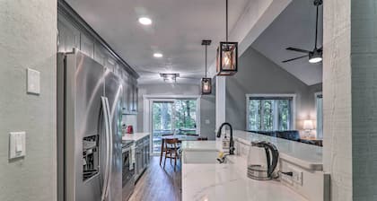 Unwind Fireside & Walk to Slopes! Poconos Getaway