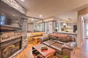 Apartment (3 Bedrooms) | Front of property