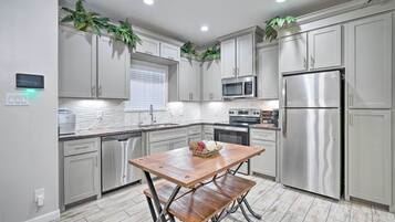 Apartemen (2 Bedrooms) | Interior