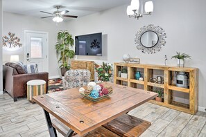 Front of property - 2 Mi to Utrgv: Edinburg Apt in Quiet Neighborhood (Edinburg)