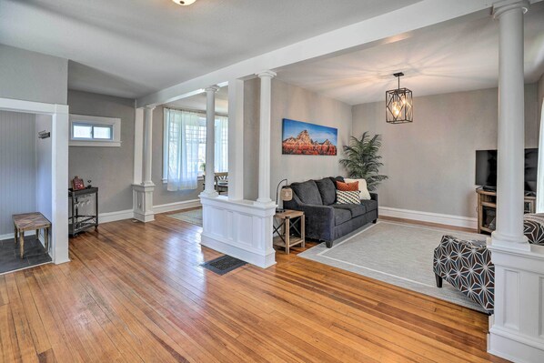 House (4 Bedrooms) | Interior - Sioux Falls Abode w/ Fire Pit - 1 Mi to Dtwn! (Sioux Falls)