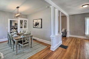 House (4 Bedrooms) | Interior