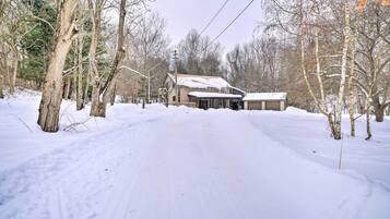 ํ์ฐ์ค (3 Bedrooms) | ๋ด๋ถ