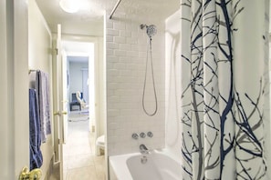 Apartment (1 Bedroom) | Interior - Walden Golf Course Condo Near Lake Conroe! (Montgomery)