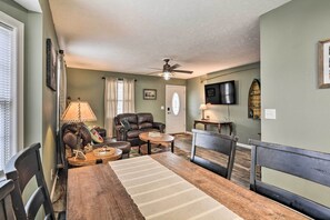 Interior - Renovated Fishing Paradise w/ Private Yard (Flippin)
