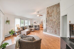 House (4 Bedrooms) | Interior