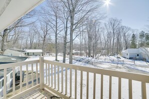 House (4 Bedrooms) | Interior - Family Retreat Near Beach on Lake Charlevoix (Charlevoix)