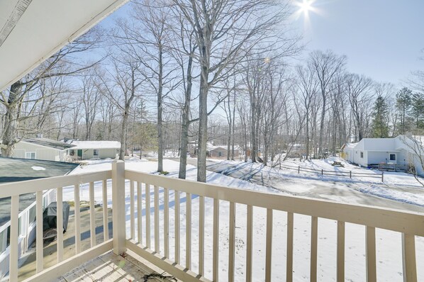 House (4 Bedrooms) | Interior - Family Retreat Near Beach on Lake Charlevoix (Charlevoix)