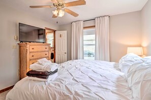 House (3 Bedrooms) | Interior - Albrightsville Cabin w/ Fire Pit: Swim, Hike & Ski (Albrightsville)