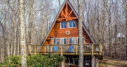 Private Hot Tub: Cabin 1 Mi to Beech Mountain!