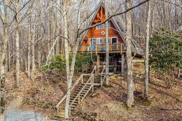 House (3 Bedrooms) | Interior - Private Hot Tub: Cabin 1 Mi to Beech Mountain! (Banner Elk)