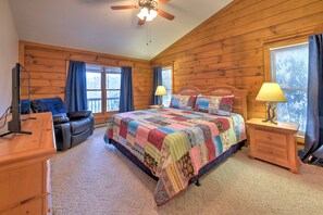 2 bedrooms, iron/ironing board, bed sheets - Boone Cabin on Private Lot < 13 Mi to Sugar Mtn! (Boone)