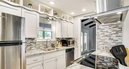 2 Mi to Lake: Home w/ Game Room, Pool & Fast Wifi!