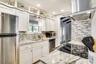 2 Mi to Lake: Home w/ Game Room, Pool & Fast Wifi!