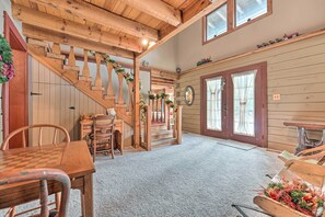 Interior - Primitive Goshen Pine Lodge With Fireplace! (Middlebury)