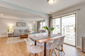 Apartment (2 Bedrooms) | Interior - Walk to Shops & Lake: Pool-view Osage Beach Unit (Osage Beach)