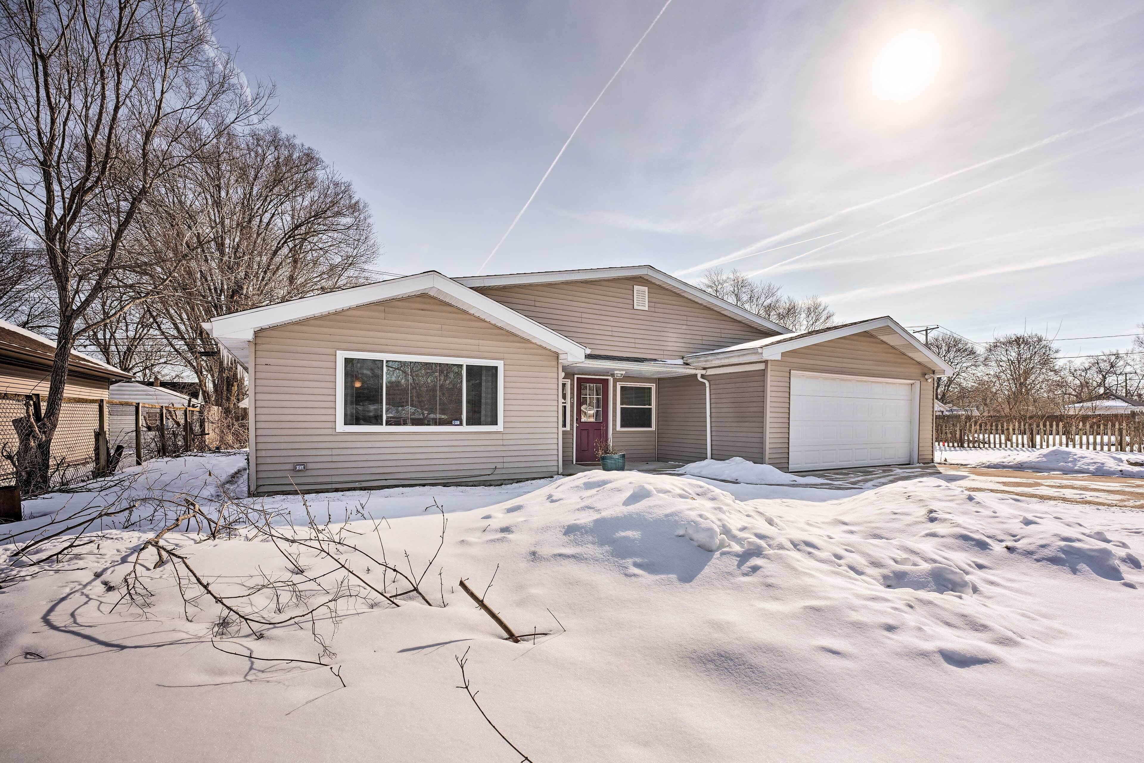 House (5 Bedrooms) | Interior