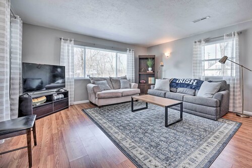 Cozy South Bend Retreat < 2 Mi to Notre Dame!