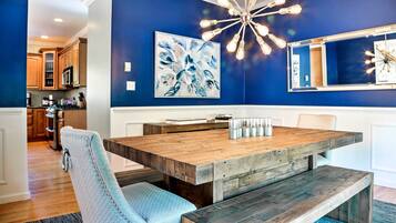 House (4 Bedrooms) | Interior