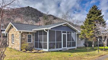 Cottage (2 Bedrooms) | Interior