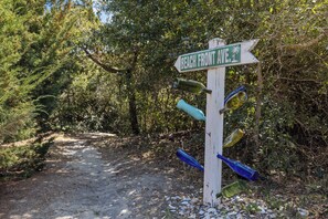 Interior - Colorful Emerald Isle Home: Just Steps to Beach! (Emerald Isle)