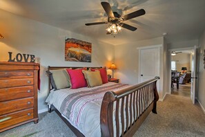 Interior - Mountain-view Moab Home w/ Pool & Hot Tub Access! (Moab)