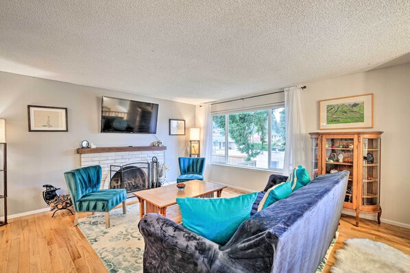 House (4 Bedrooms) | Front of property - Spacious Kent Getaway w/ Yard, Deck + Grill! (Kent)